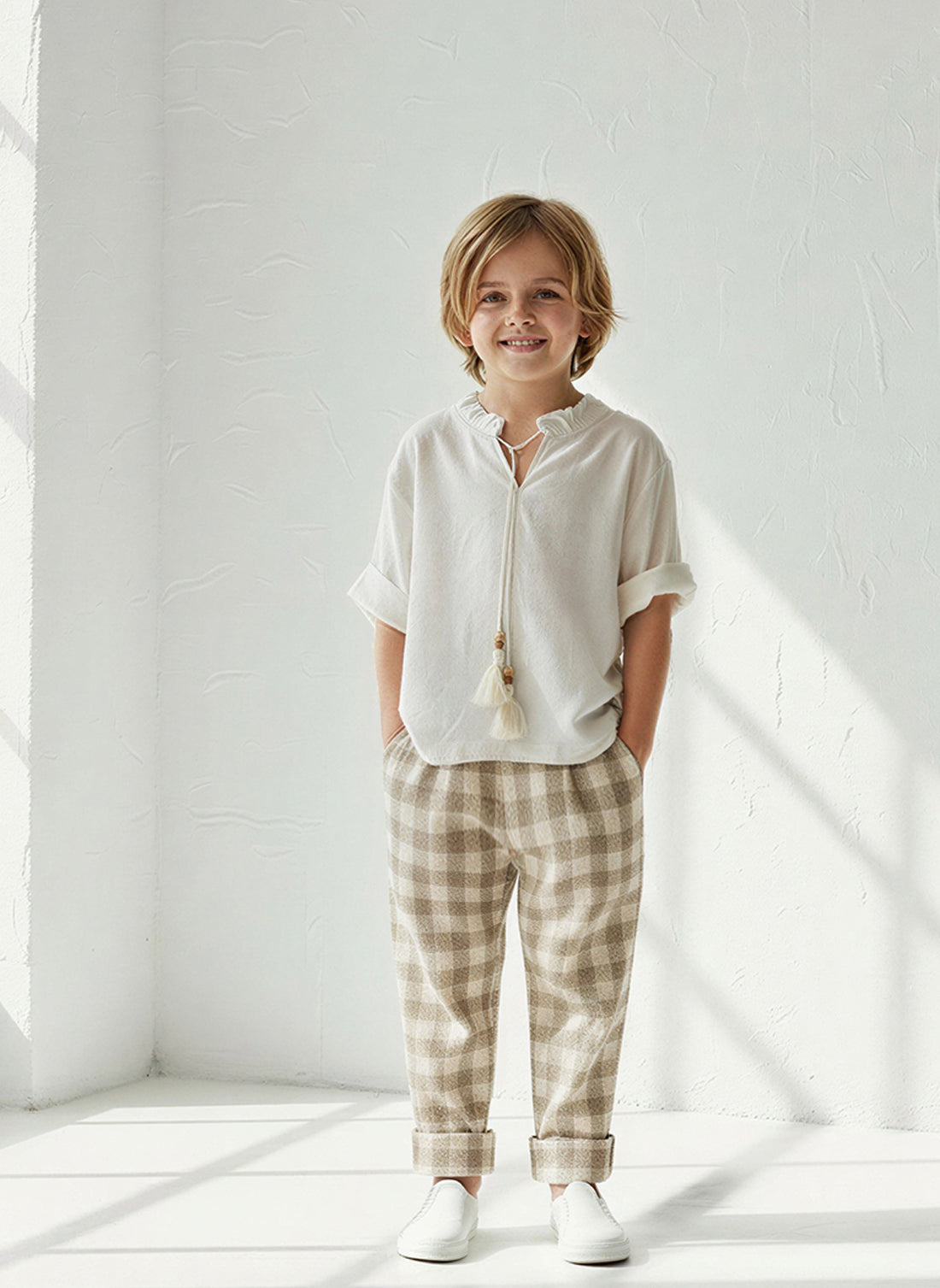 Haki Ekose Keten Carrot Pantolon + Krem Keten İpli Gömlek